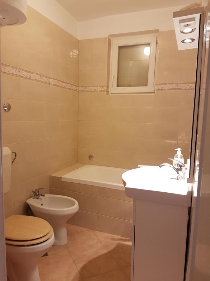 Apartmani Ljerka Malinska Exterior foto