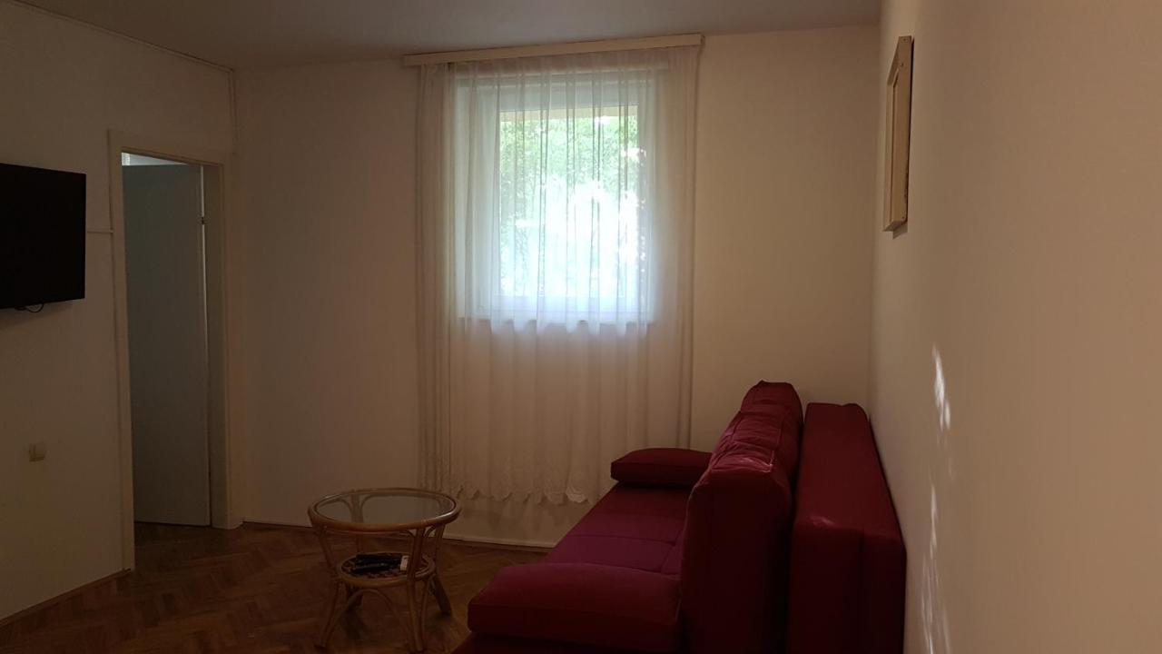 Apartmani Ljerka Malinska Exterior foto