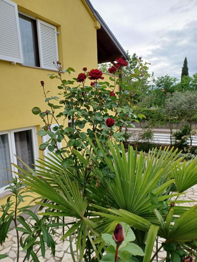 Apartmani Ljerka Malinska Exterior foto